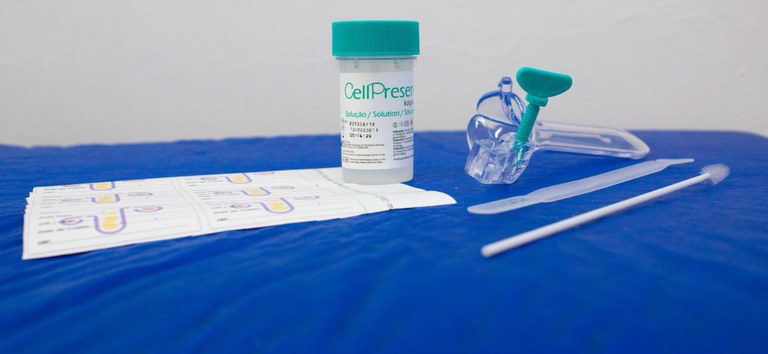Teste DNA-HPV, disponível no SUS. — Foto: João Risi/Ministério da Saúde