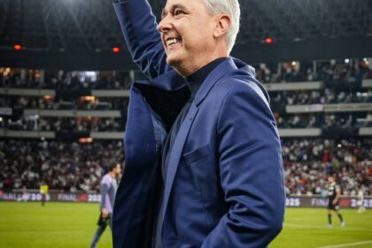 Tiago Nunes da LDU na Liberdadores