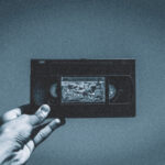 Fita VHS com estética de Analog Horror