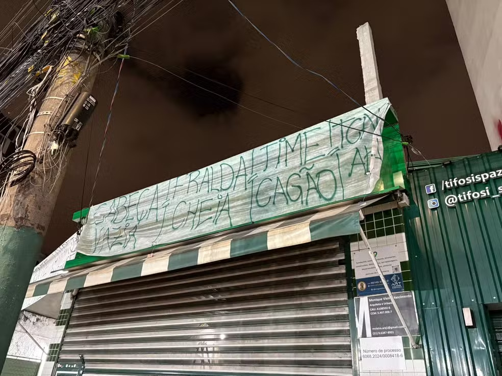 Protestos contra Abel Ferreira no Allianz Parque