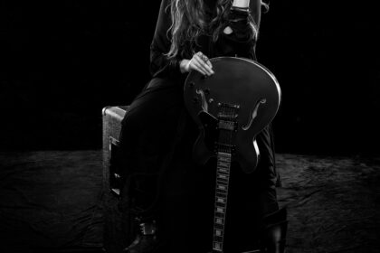 Ana Carolina comemora 25 anos de carreira com o EP Ainda Já e a turnê “25 Anas”, que estreia no Qualistage, no Rio. Saiba tudo sobre o show!