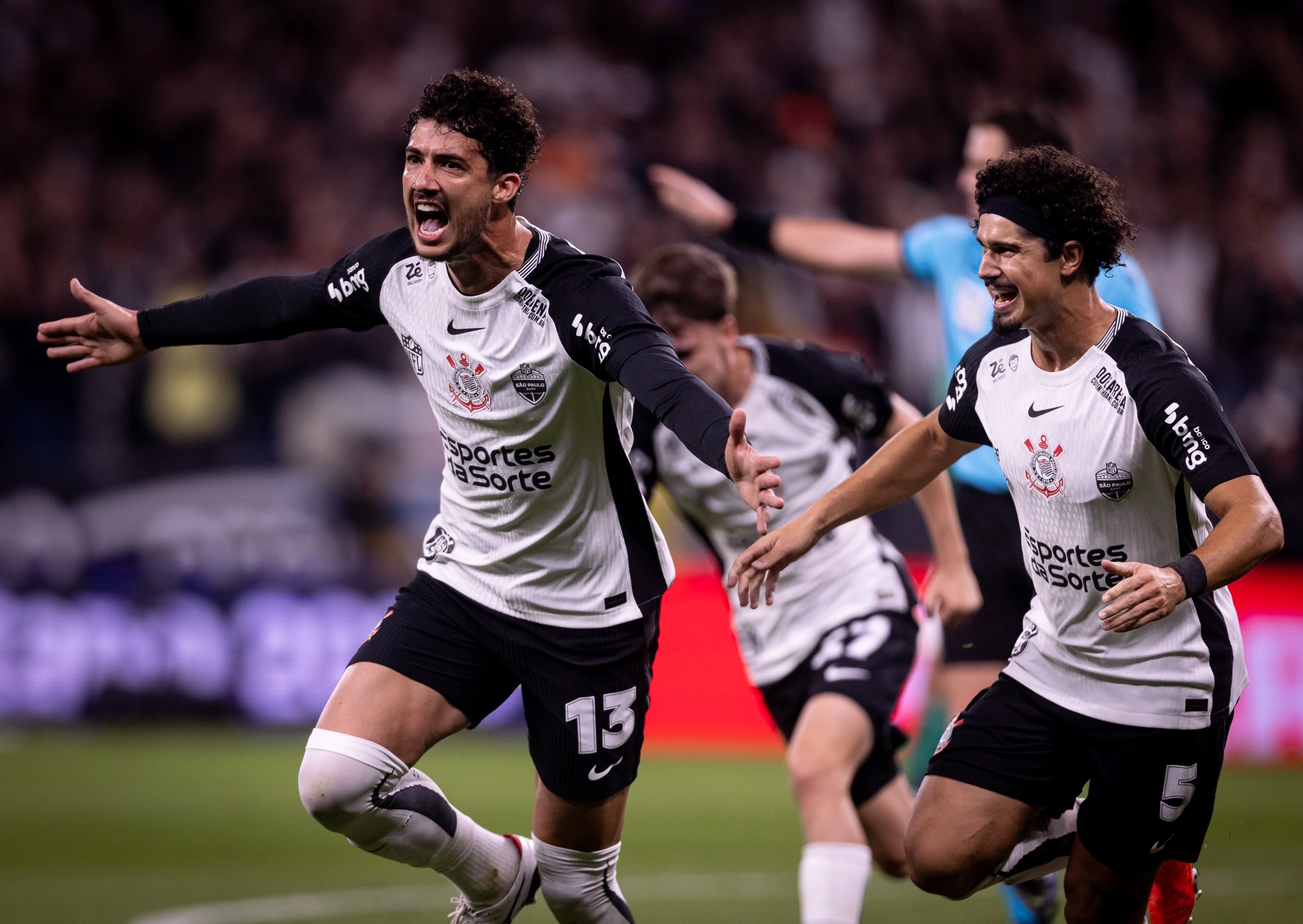 Corinthians recebe Athletico-PR pelo jogo de volta da Copa do Brasil