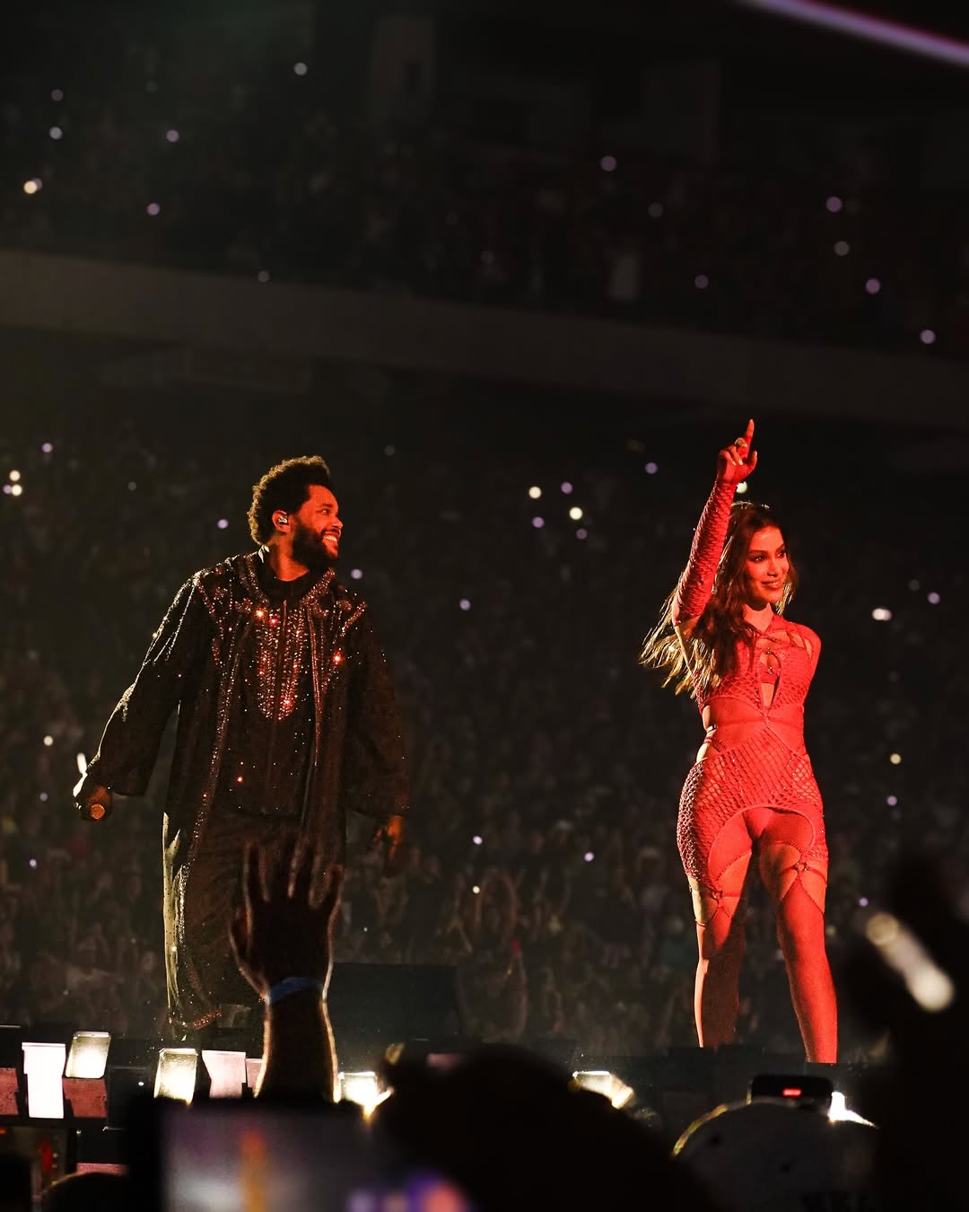 The Weeknd e Anitta cantam São Paulo em show no Texas