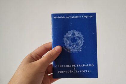 Desemprego no Brasil cai para 5,6% e alcança menor nível desde 2012