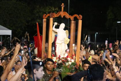Fiéis participam da peregrinação histórica de São Miguel Arcanjo no Santuário Nossa Senhora de Fátima, no Rio de Janeiro