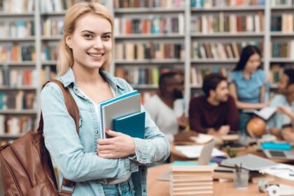 Como escolher o curso de inglês ideal? Professor analisa prós e contras das principais opções no Brasil