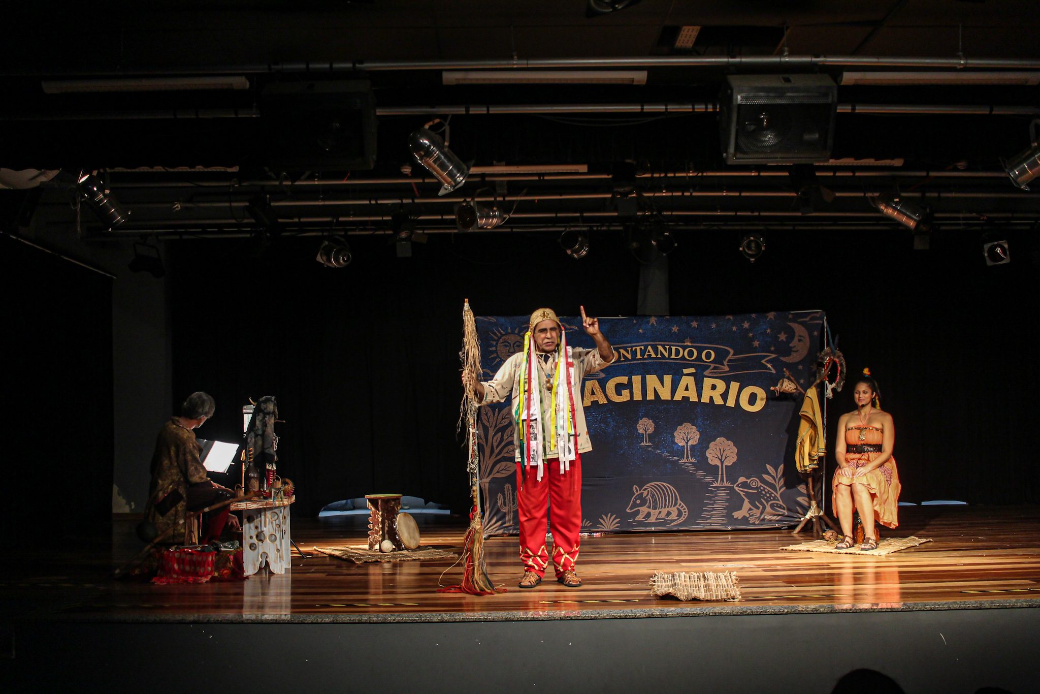 Edmilson Santini em "Contando o Imaginário"