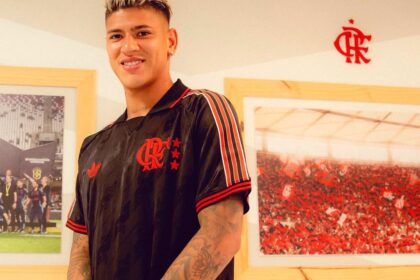 Carrascal vestindo a nova camisa. Foto: Reprodução/Twitter