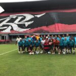 FlaMaster recebe menino com câncer na Gávea