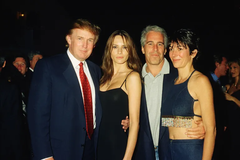 Trump com Epstein