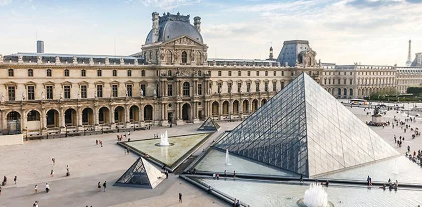 Museu do Louvre, em Paris, na França Foto:Divulgação/Metrópole