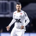 Santos terá de comprar Zé Ivaldo após zagueiro alcançar meta de jogos