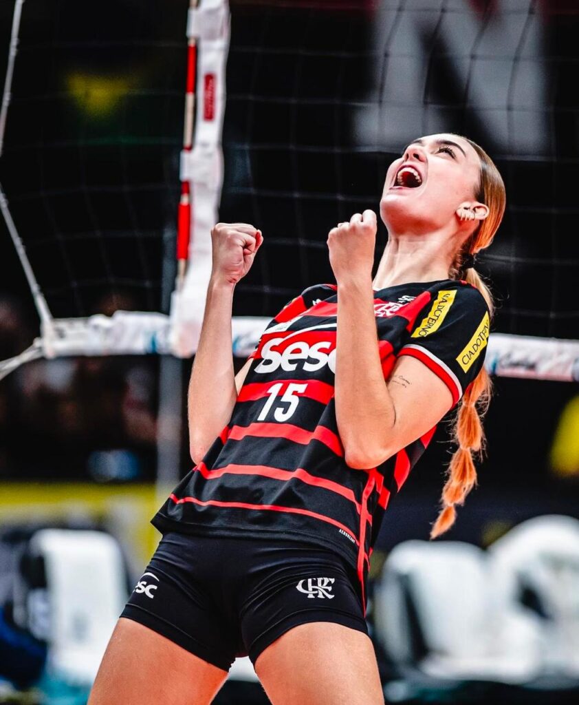 Helena Wenk é a vencedora do VivaVôlei da Superliga.