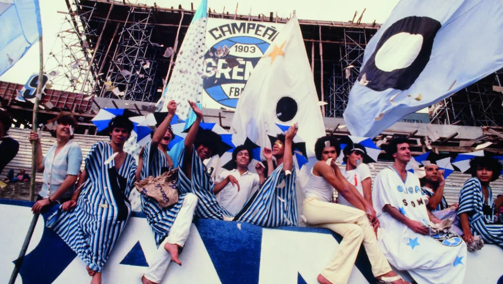 Coligay se tornou símbolo de resistência LGBTQIAPN+ no futebol brasileiro | Foto: Ricardo Chaves/Acervo Grêmio