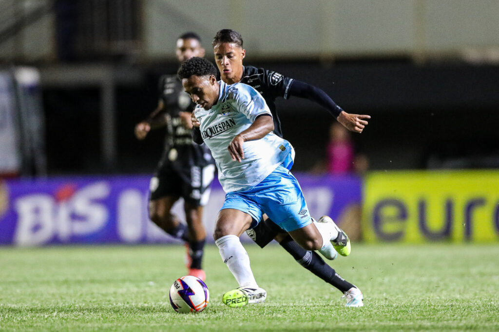 Empate garantiu a liderança do Grupo 2 ao Grêmio | Foto: Angelo Pieretti/Grêmio FBPA