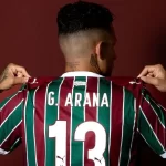 Fluminense anuncia a contratação de Guilherme Arana